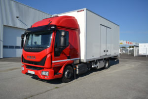 IVECO EUROCARGO 12 TONNES 120-220L PORTE VOITURE